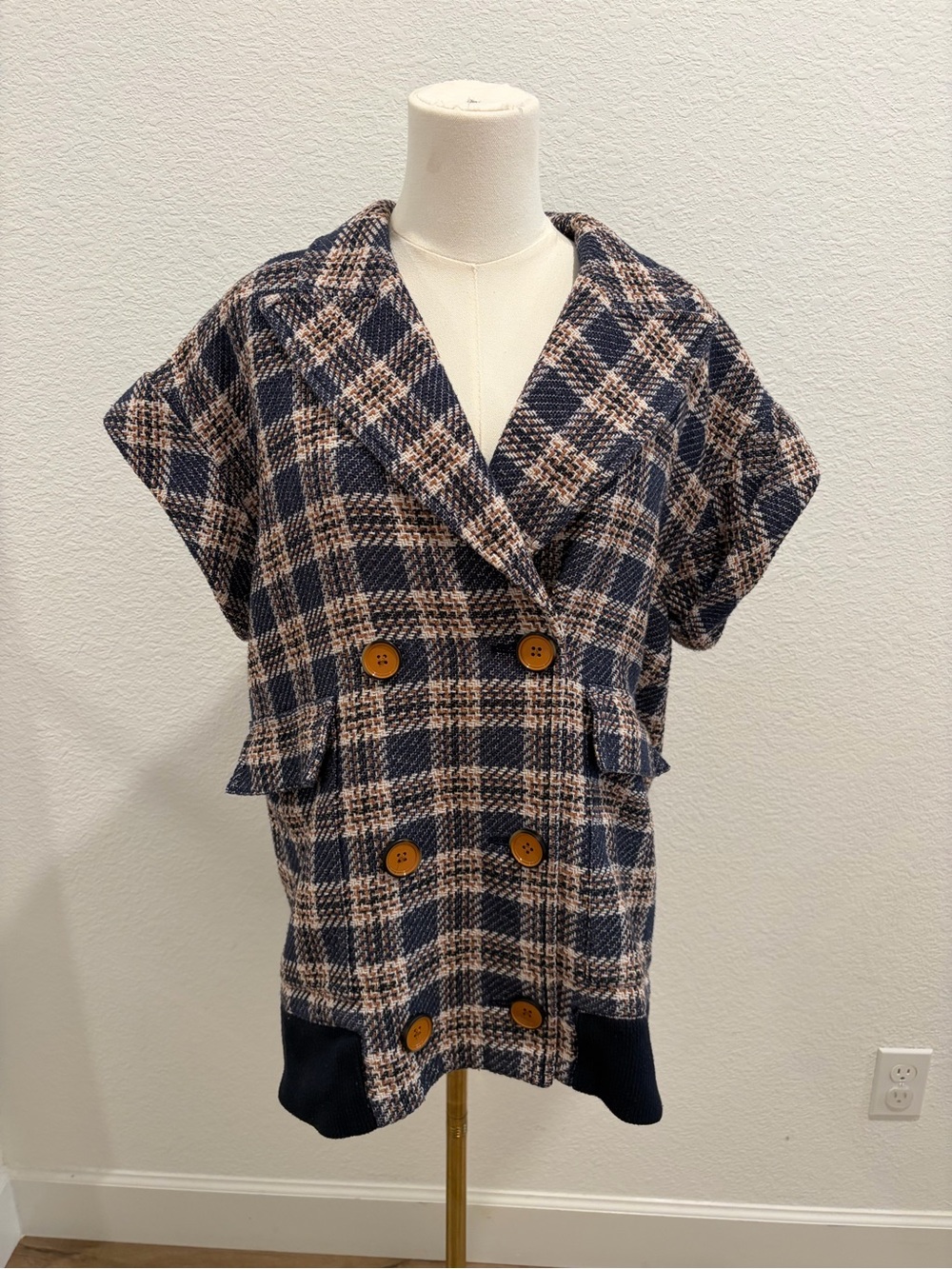 Veronica Beard Enzo Plaid Short-Sleeve Double-Breasted Jacket size medium